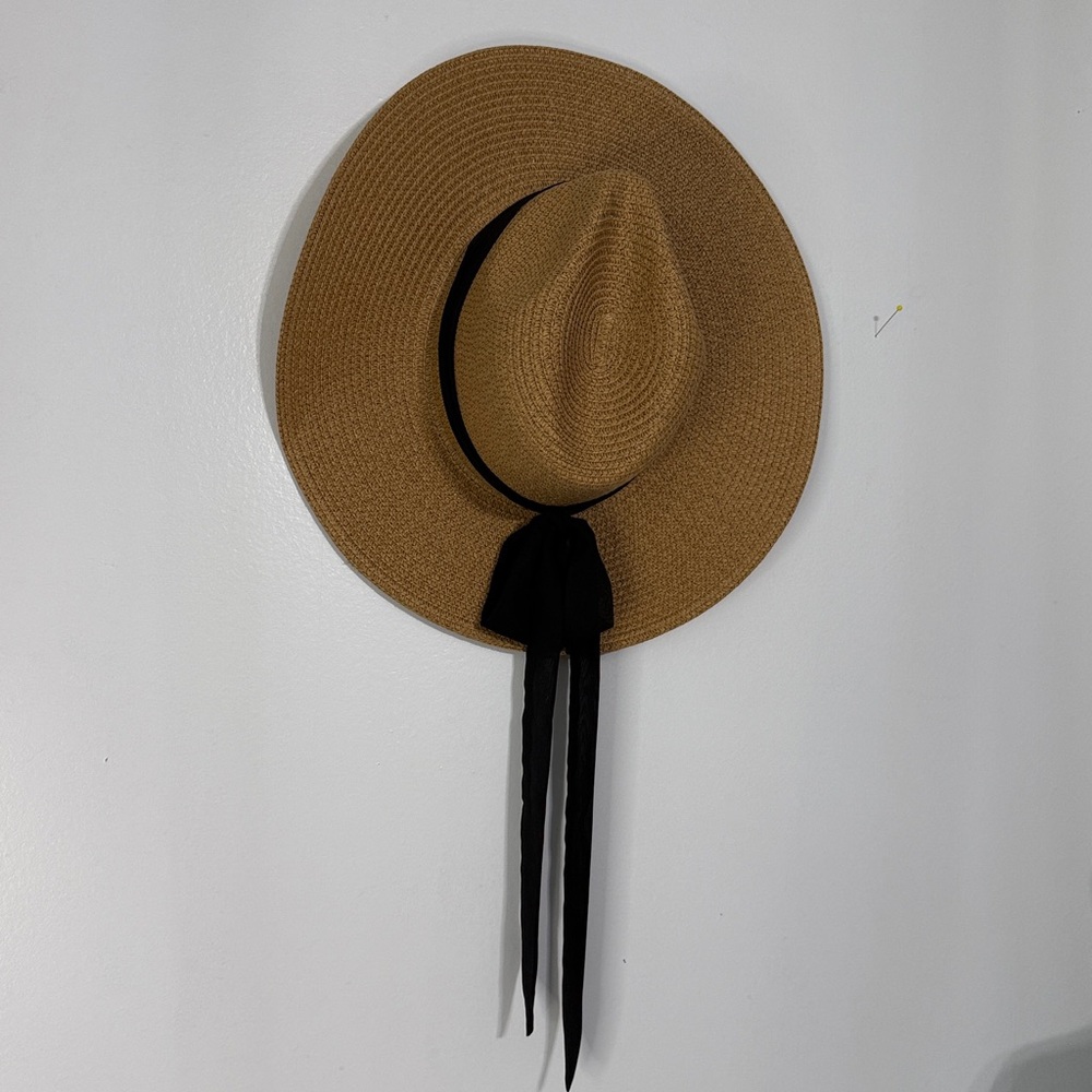NWoT Vince Camuto Tan Woven Black Ribbon Sun Hat OS